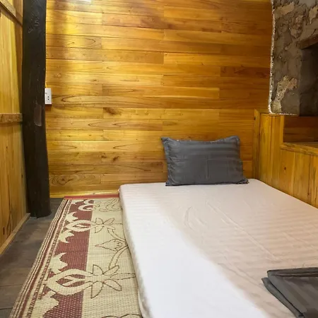 Nha Co Ban Gioc Homestay - Lang Da Khuoi Ky Trung Khanh Exterior photo