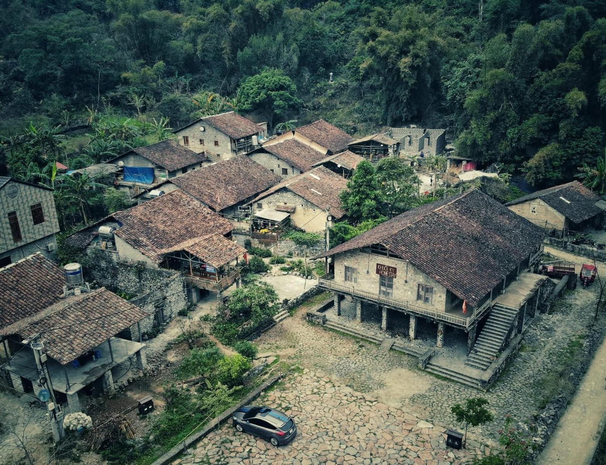 बहुत बड़ा घर Nha Co Ban Gioc - Lang Da Khuoi Ky Trung Khanh